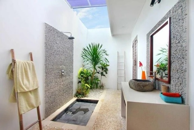 inspirasi taman indoor di kamar mandi