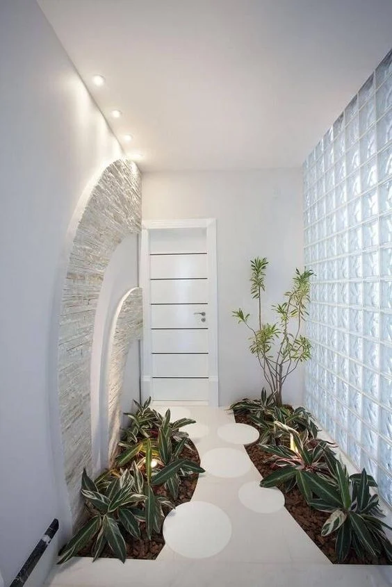 inspirasi tanaman taman indoor di foyer